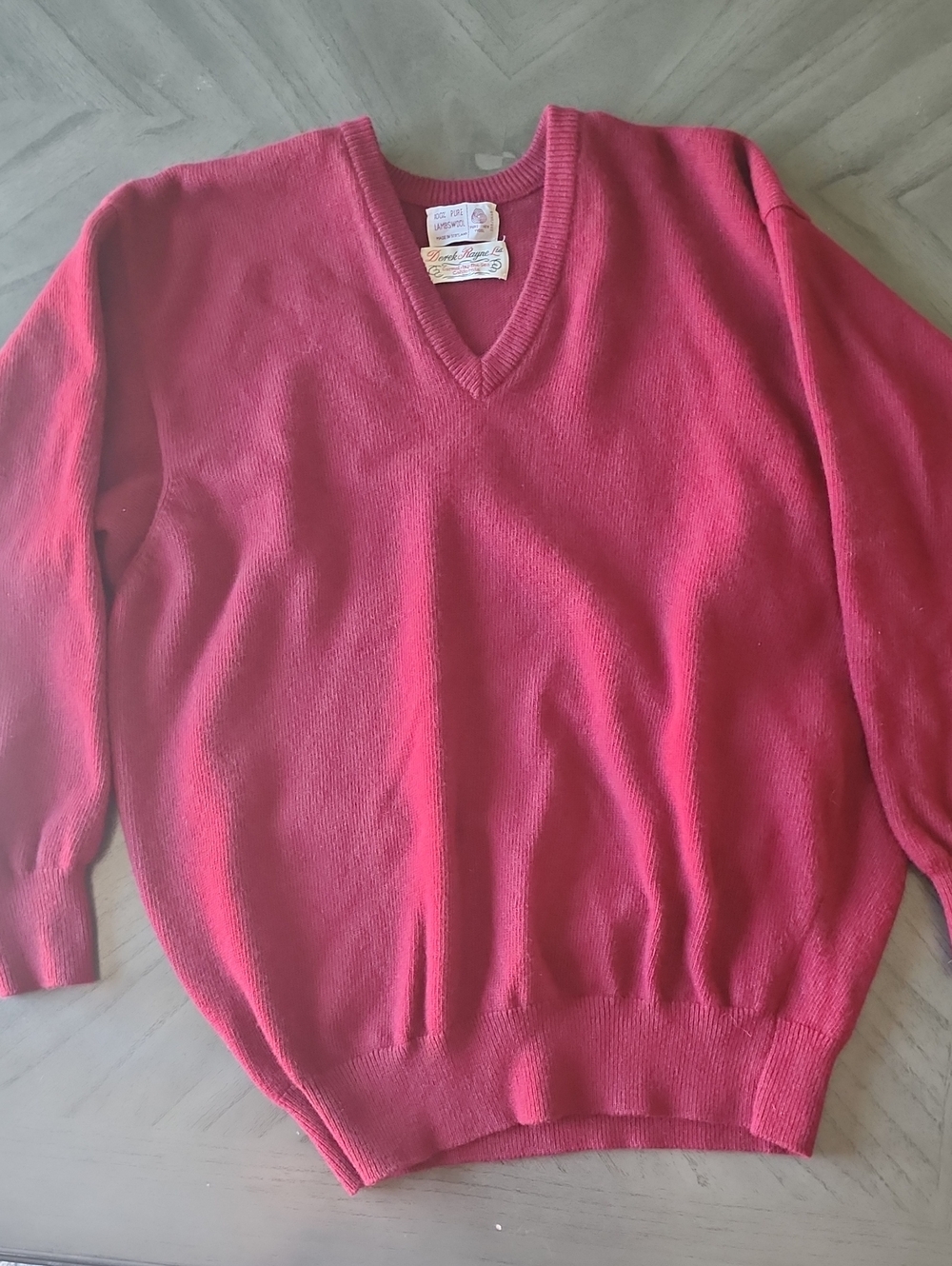 Vintage Derek Rayne Ltd. Women's Burgundy V-Neck Sweater 100% Lambswool